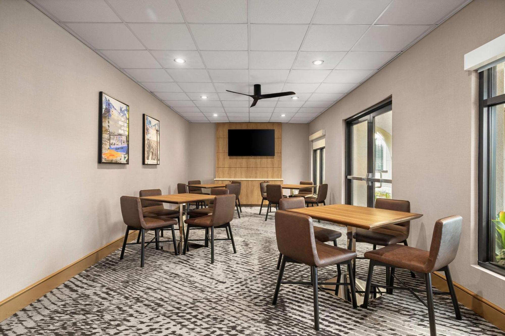 Homewood Suites By Hilton San Diego Airport-Liberty Station Ngoại thất bức ảnh