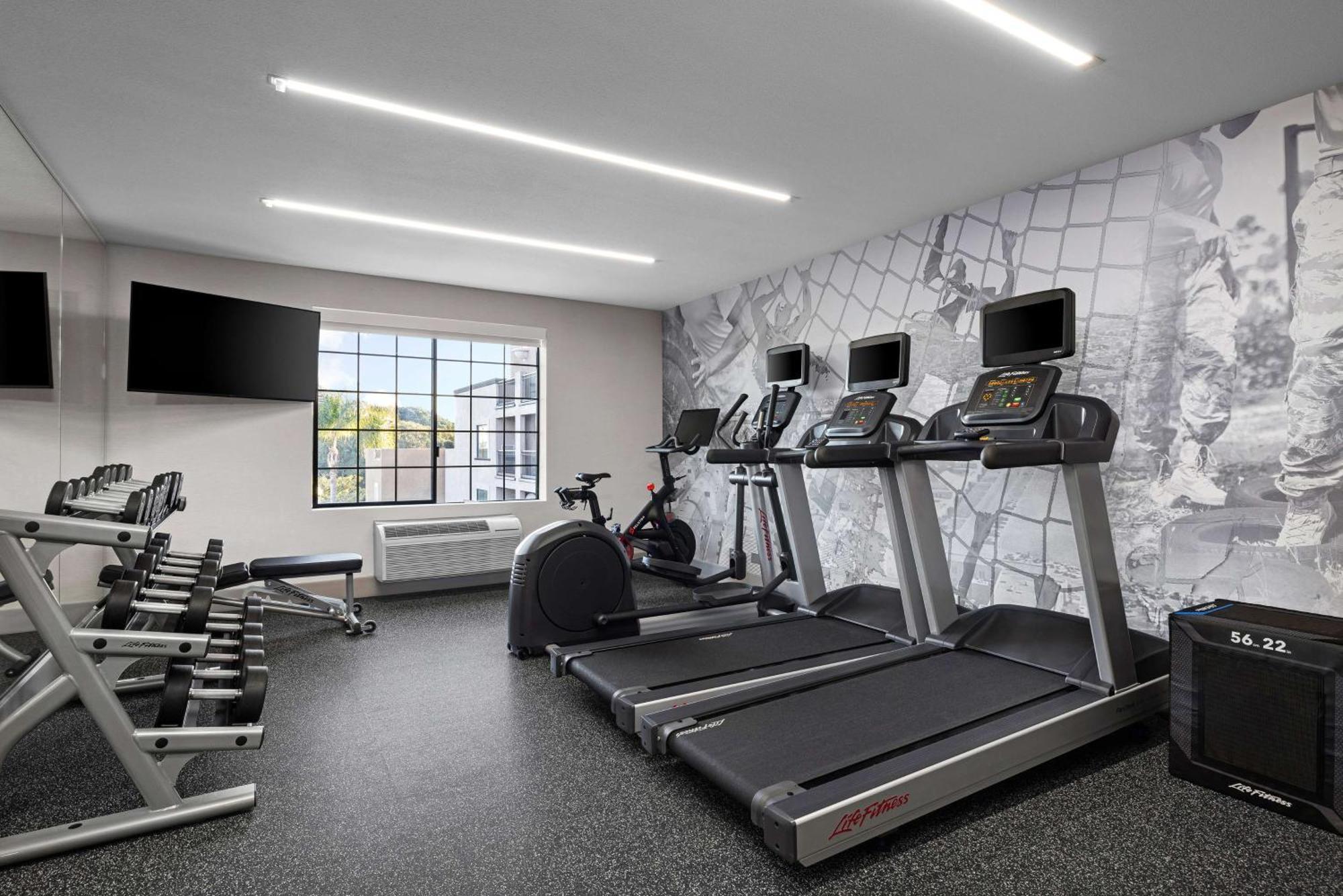 Homewood Suites By Hilton San Diego Airport-Liberty Station Ngoại thất bức ảnh