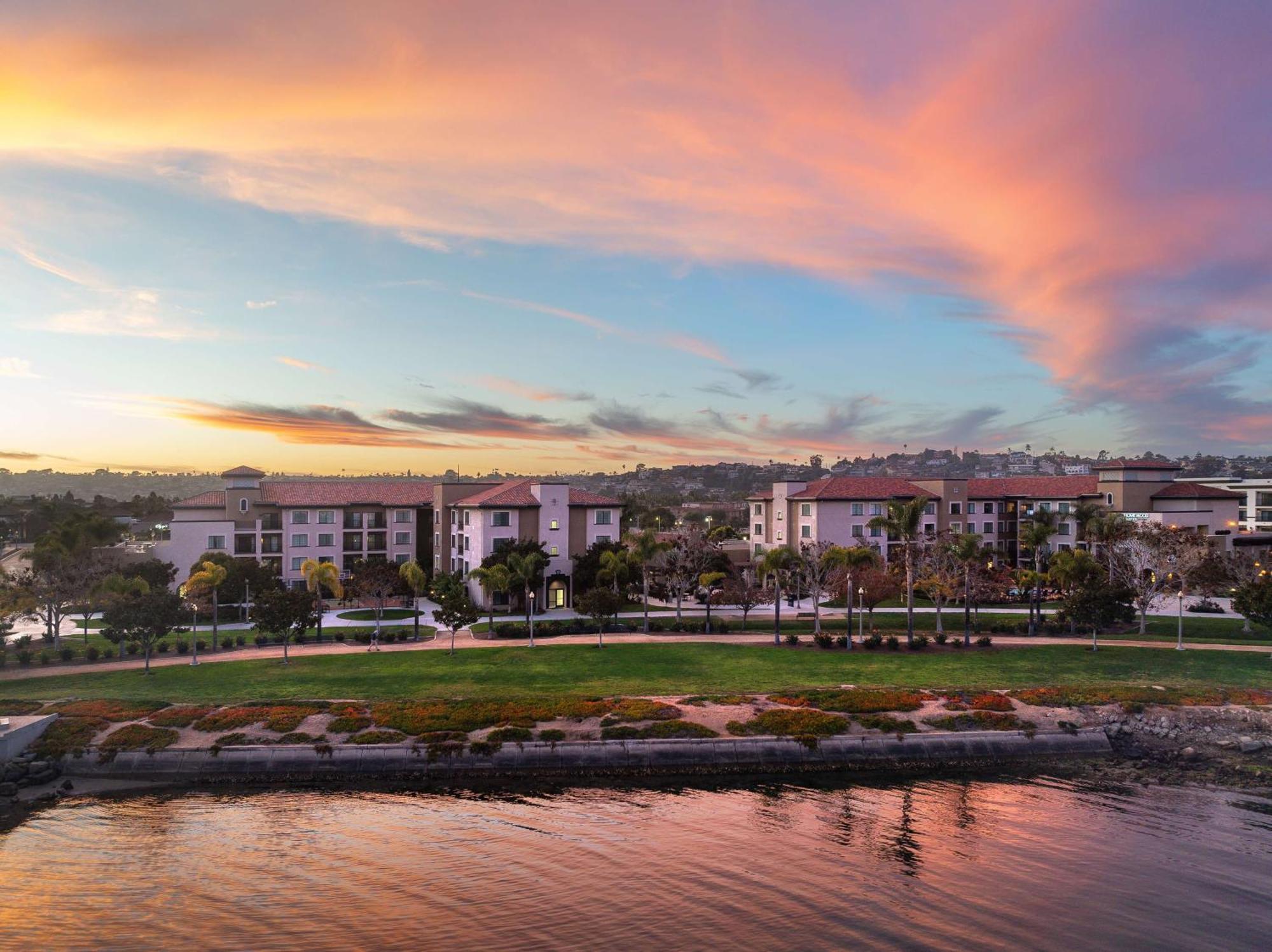 Homewood Suites By Hilton San Diego Airport-Liberty Station Ngoại thất bức ảnh